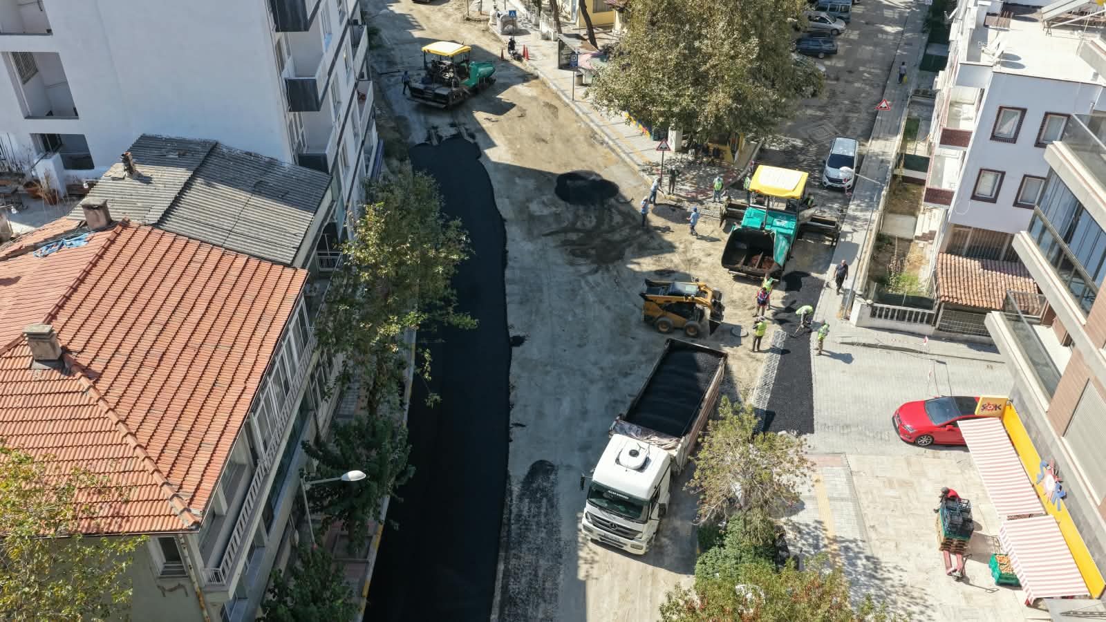 BAŞKAN ÇERÇİOĞLU SÖKE’DE YATIRIM VE PROJELERİNİ SÜRDÜRÜYOR