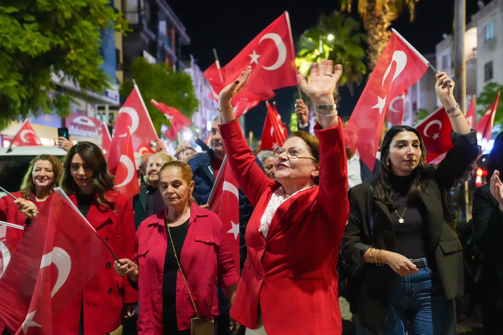  DİDİM BELEDİYE BAŞKANI HATİCE GENÇAY: “BU MEMLEKET  BİZİM, BU CUMHURİYET HEPİMİZİN!”