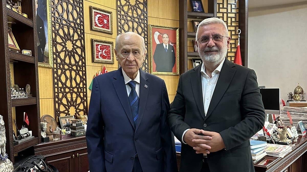 Eski AKP milletvekili Mehmet Metiner Bahçeli'yi ziyaret etti