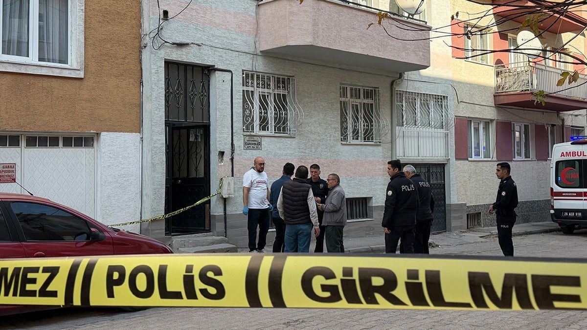 Eskişehir'de bir kadın evinde ölü bulundu