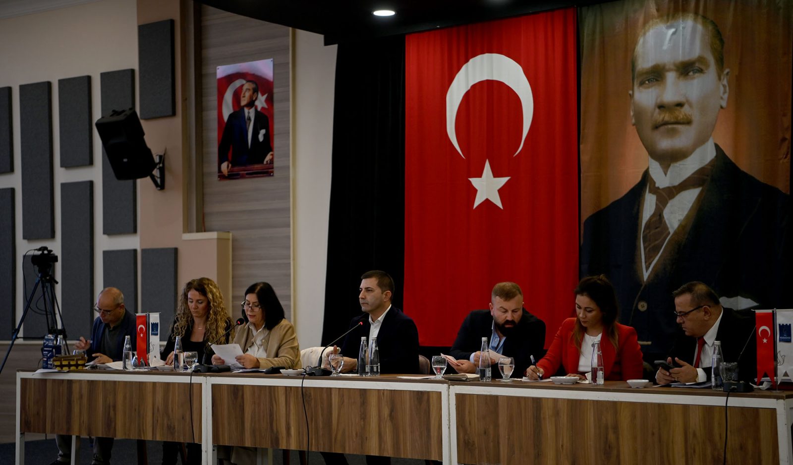KUŞADASI BELEDİYE MECLİSİ 2026 YILININ İLK TOPLANTISINI YAPTI