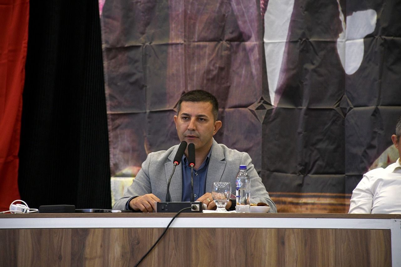 Başkan Ömer Günel’den AYDEM’e sert eleştiri!