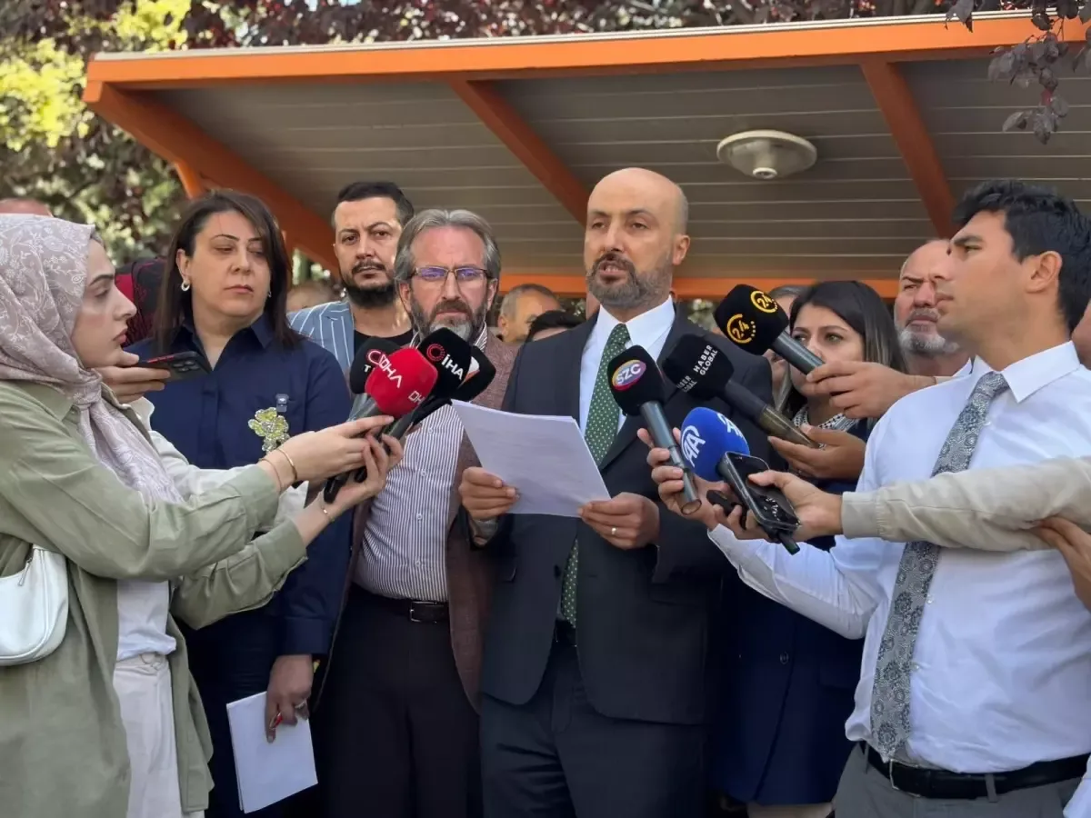 Ankara'da Su Kesintileri ve Metro Arızaları İle İlgili Tepkiler