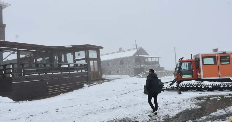 2 bin 640 rakımlı Ovit Yaylası beyaza büründü