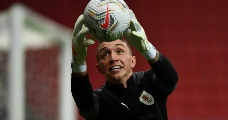 Fernando Muslera ilk maçında şoka uğradı!