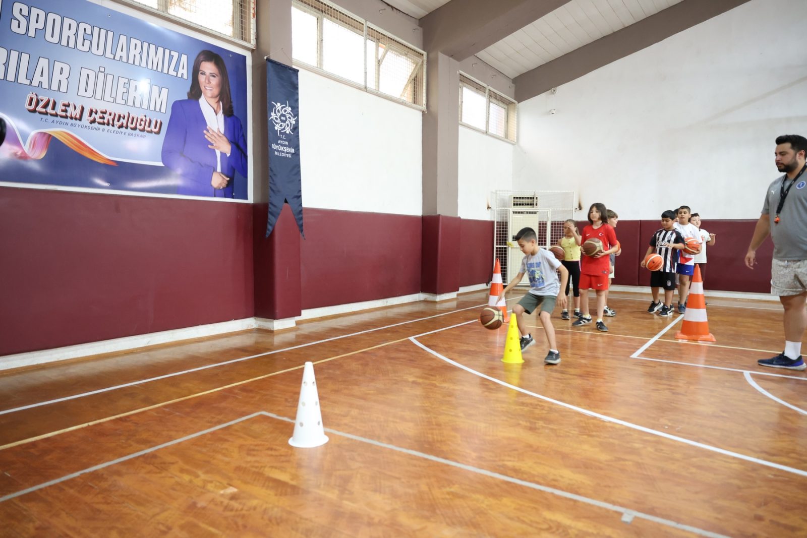 BAŞKAN ÇERÇİOĞLU’NDAN ÇOCUKLARA YAZ TATİLİNDE SPOR DESTEĞİ