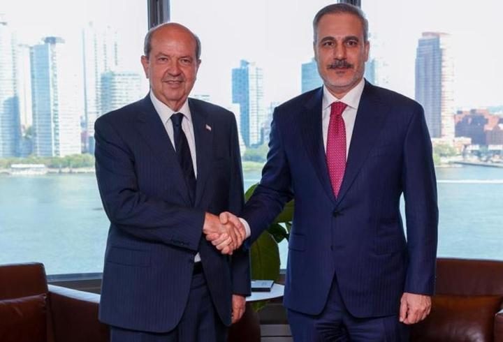 Dışişleri Bakanı Hakan Fidan, KKTC Cumhurbaşkanı Tatar ile bir araya geldi
