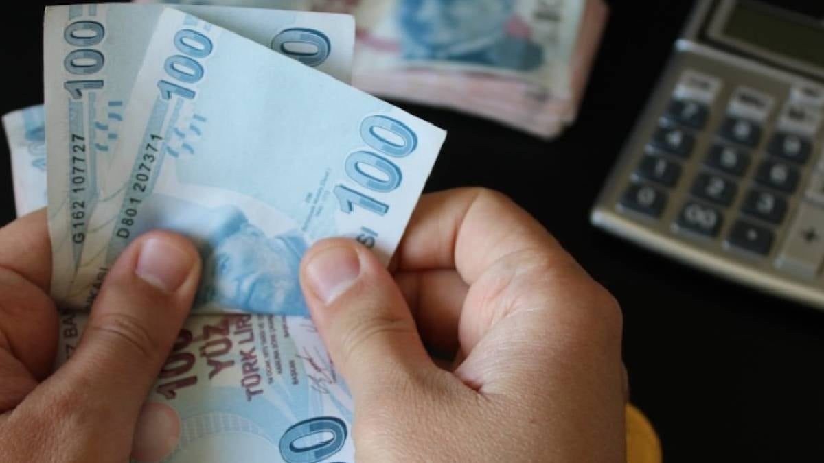 Bankalar 1 milyon lirası olana 2 emekli maaşı veriyor