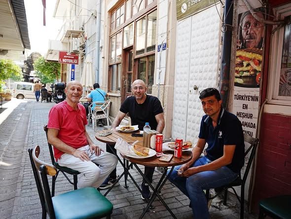 BAŞKAN ZENCİRCİ’DEN CENGİZ ÇELİK’E GASTRONOMİ ZİYARETİ: "FESTİVAL HAZIRLIKLARIMIZ SÜRÜYOR"