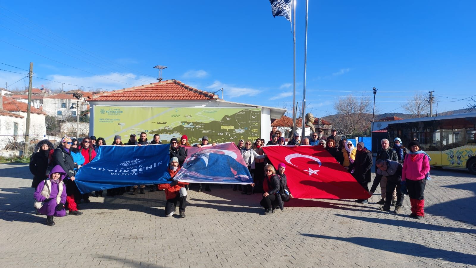BAŞKAN ÇERÇİOĞLU AYDINLILARI DOĞA YÜRÜYÜŞLERİ İLE BULUŞTURMAYA DEVAM EDİYOR
