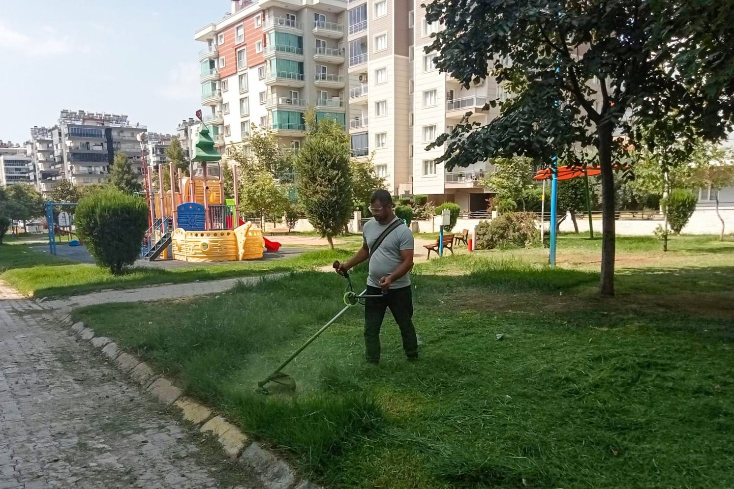 BAŞKAN YETİŞKİN “PARKLARIMIZ VE YEŞİL ALANLARIMIZ EFELER’E YAKIŞIR OLACAK”
