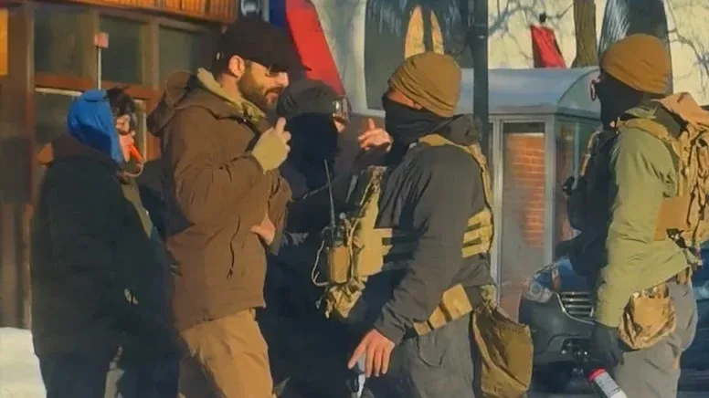 ABD'de Alex Pretti'nin ölümüne yol açan iki ICE ajanının kimlikleri tespit edildi