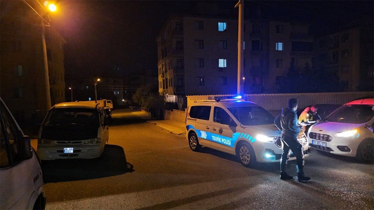 "Dur" ihtarına uymayan sürücü polisi yaraladı