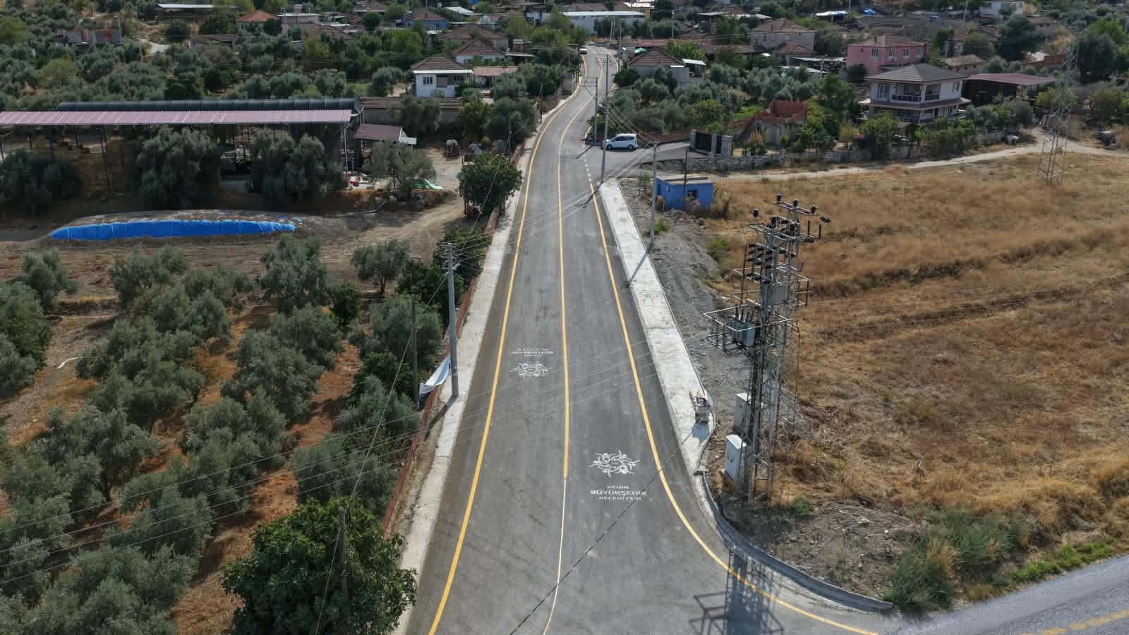 BAŞKAN ÇERÇİOĞLU EFELER’DE YOL YAPIM VE YENİLEME ÇALIŞMALARINA DEVAM EDİYOR