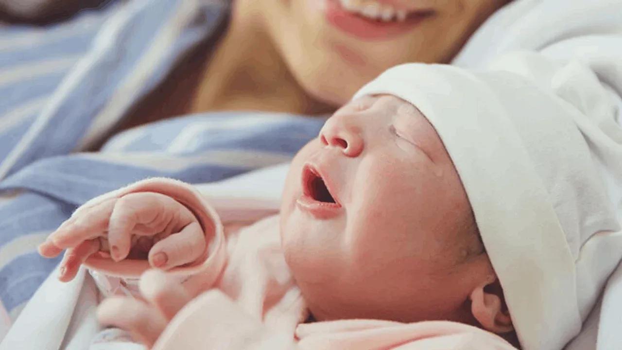 Hamile olduğunu bilmiyordu: 3,6 kiloluk bebek doğurdu
