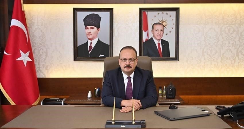 Vali Canbolat: "İstiklal Marşı, Milletimizin Dirilişinin Destanıdır"