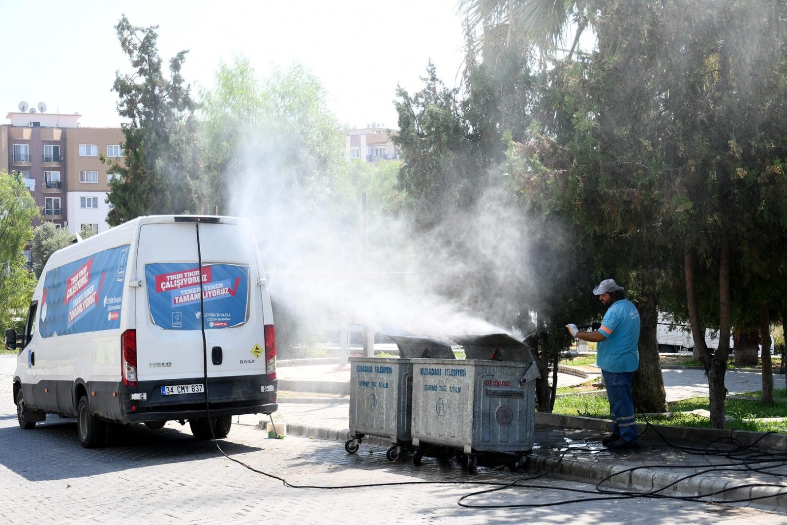 Daha temiz bir Kuşadası için kesintisiz mesai
