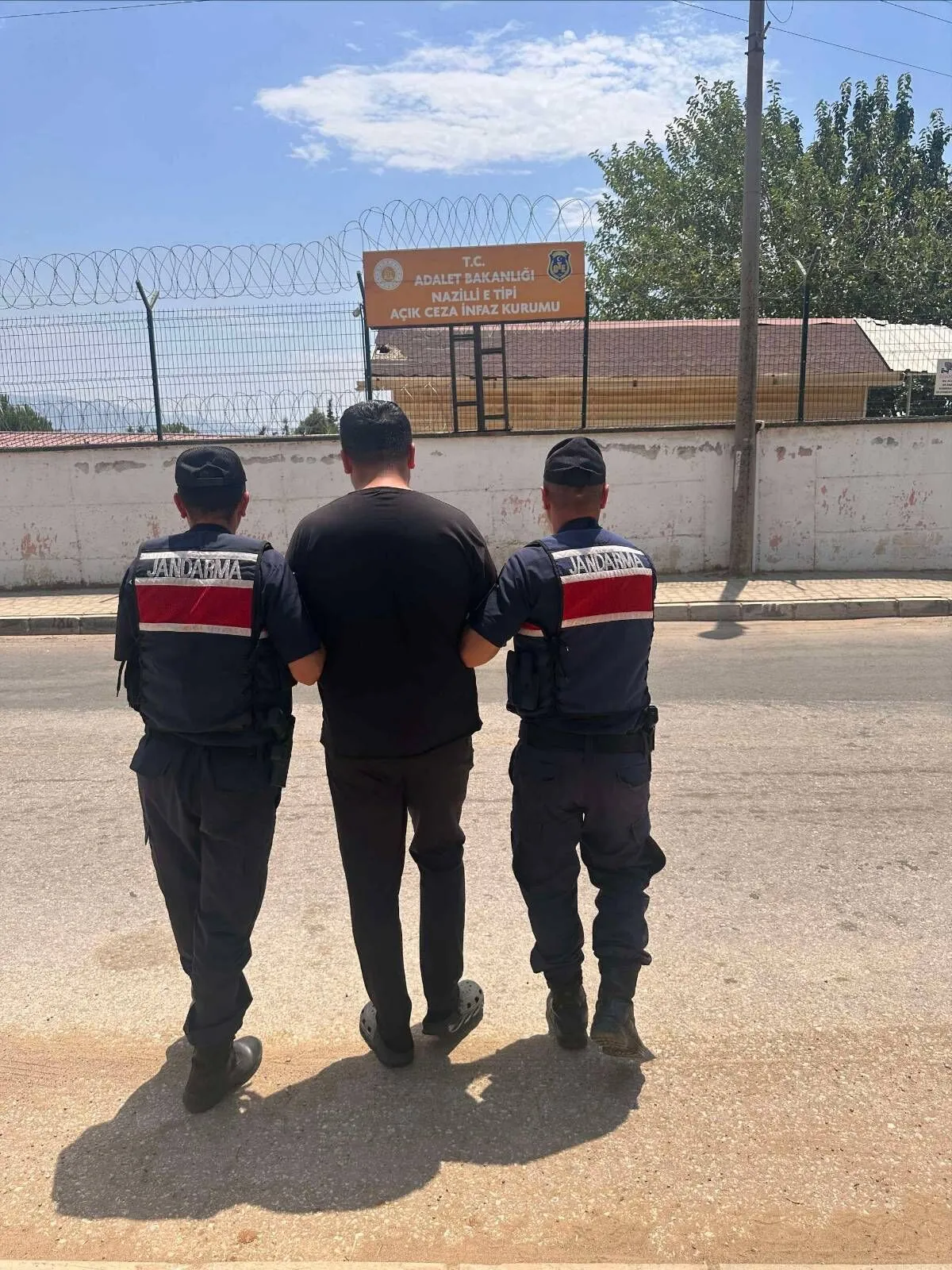 Aydın’da 30 firari yakalandı