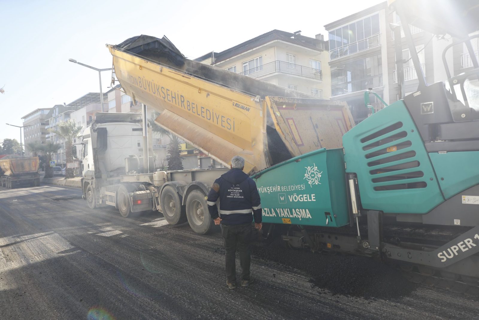 AYDIN’IN ULAŞIM ALTYAPISINI GÜÇLENDİREN ÇALIŞMALAR BAŞKAN ÇERÇİOĞLU’NUN ÖNCÜLÜĞÜNDE DEVAM EDİYOR