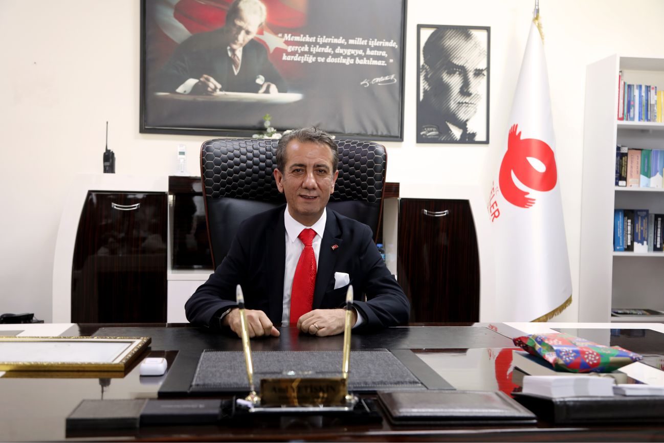 Başkan Anıl Yetişkin: " 30 Ağustos Zaferi; yokluk ve zorluklar içerisinde dahi inancını ve umudunu kaybetmeyen bir milletin, birlik ve beraberlik içerisinde neleri başarabileceğini tüm dünyaya gösteren büyük bir destandır. "