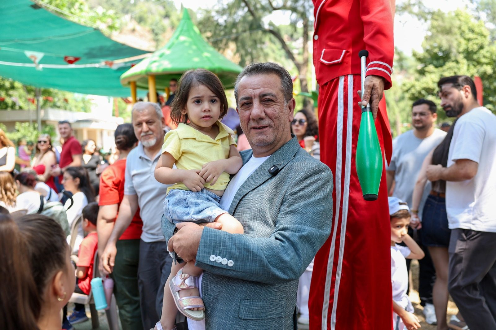 BAŞKAN YETİŞKİN’DEN ÇOCUKLARA YAZ HEDİYESİ “İNTERAKTİF OYUN ZAMANI”